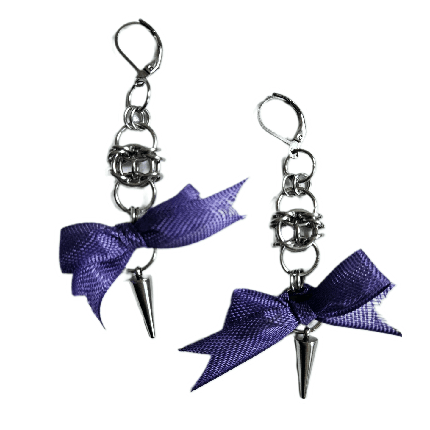 chained ribbon